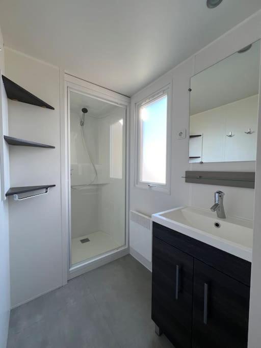 Mobilhome Grand Confort 6 Couchages Cap Ferret Lege-Cap-Ferret Exterior photo